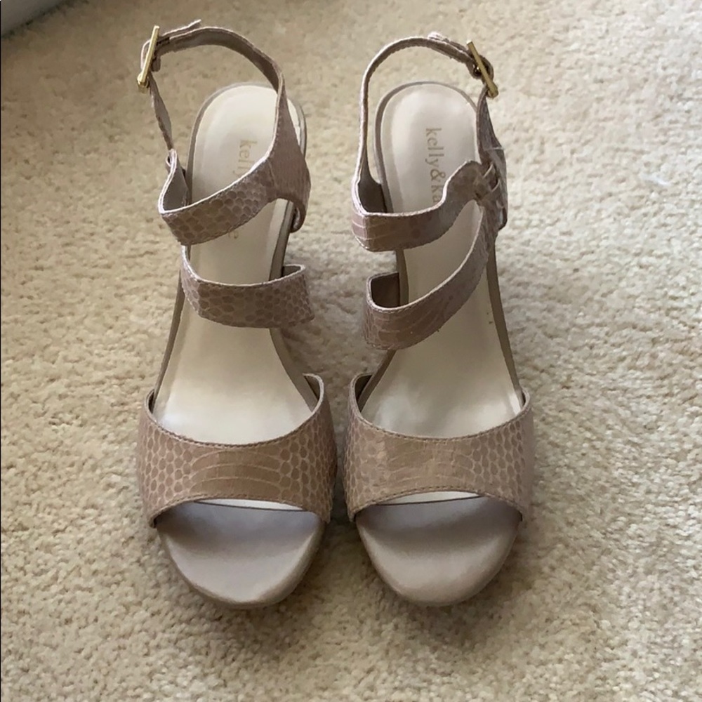 Lovely nude snake skin patten cork wedges